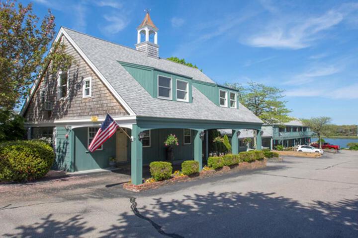 The Cove Motel in Orleans, MA