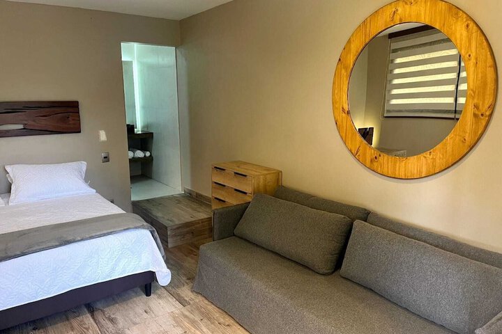 Room 6 of 40