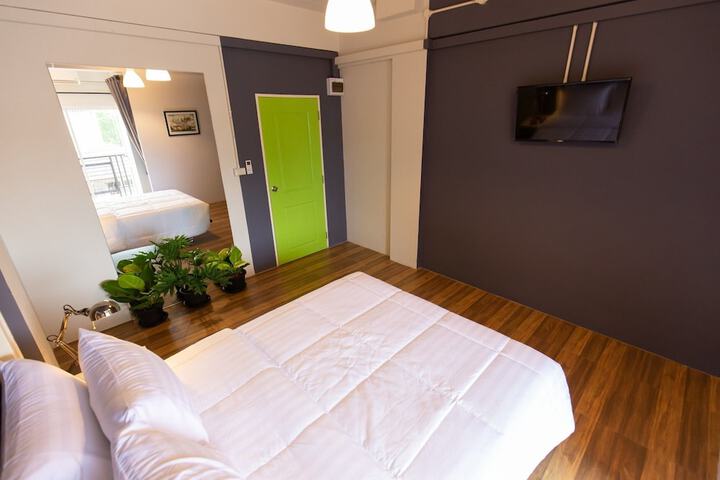 Room 10 of 71
