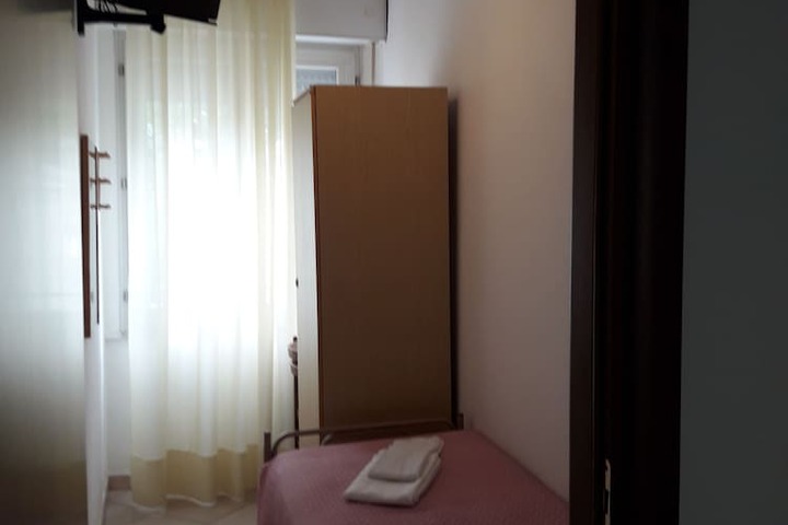 Room 8 of 45