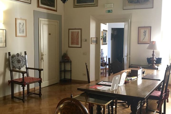 Guest Lobby