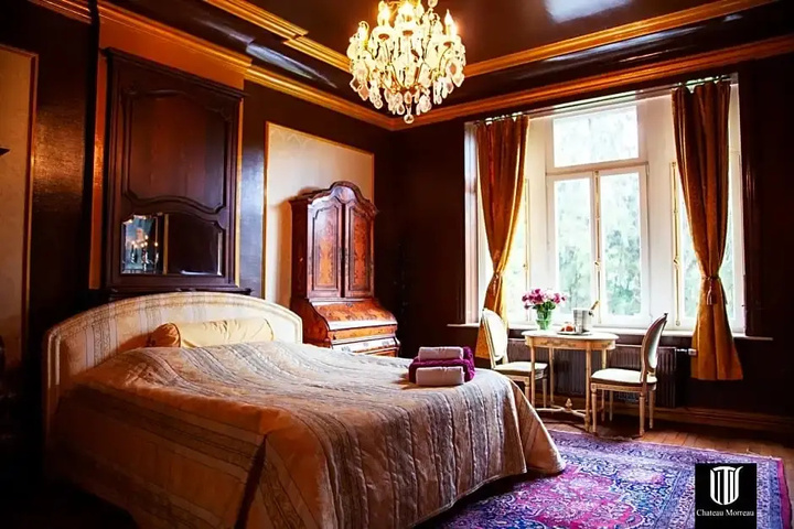 Room 2 of 21