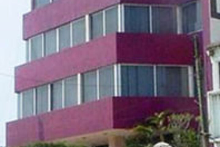 Exterior of Hotel Maviel s