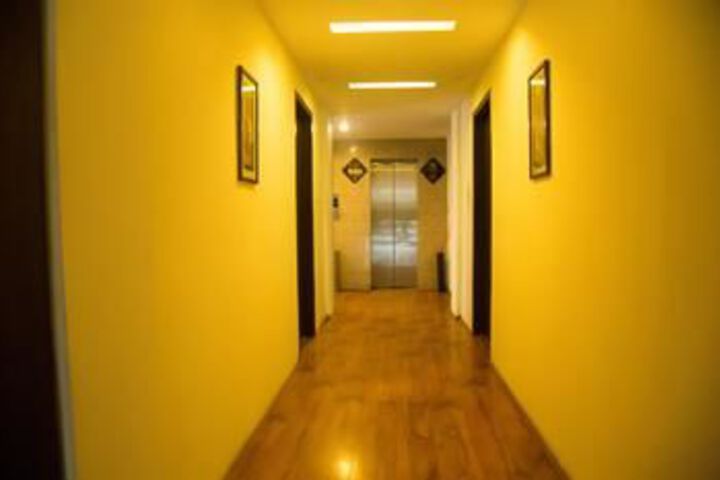 Ballroom/Hall 10 of 17