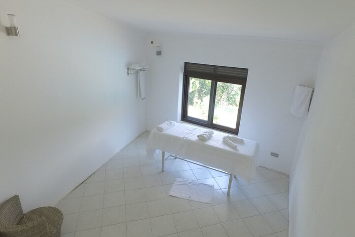 Room 18 of 36