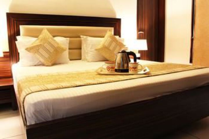 Room 8 of 21