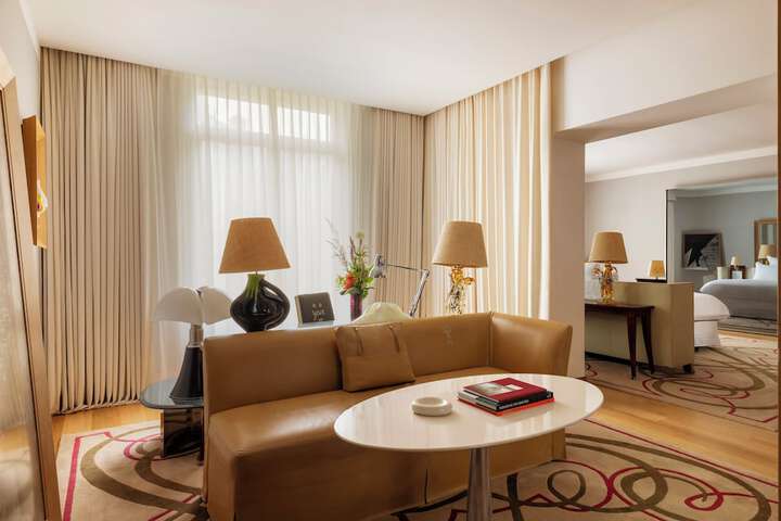 Room 113 of 261