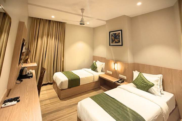 Room 45 of 156