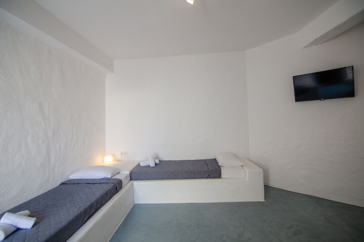 Room 17 of 68