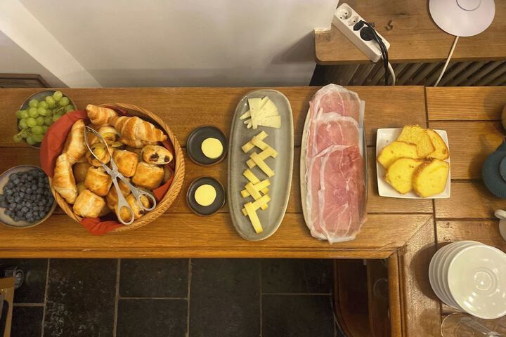 Dining 43 of 48