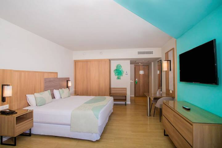 Room 7 of 85