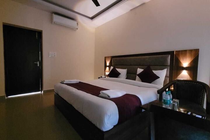 Room 18 of 46