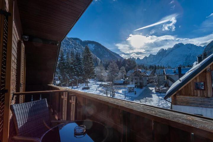 General 12 of 100