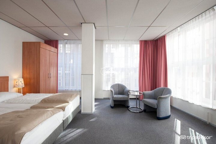 Room 9 of 57
