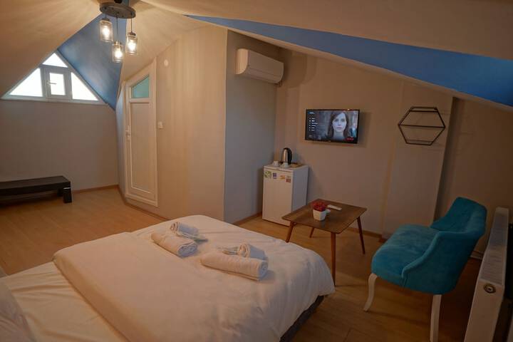 Room 12 of 54