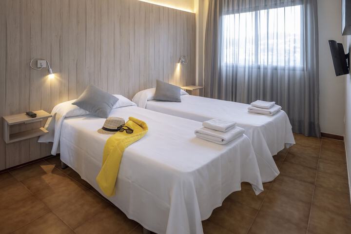 Room 6 of 39