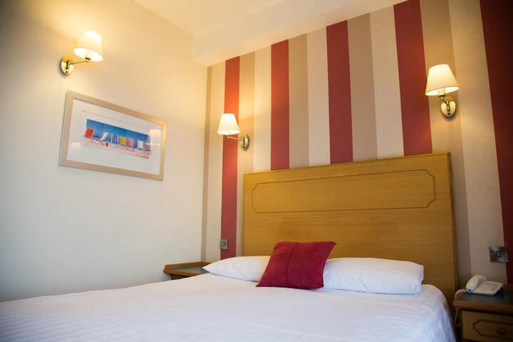 Room 13 of 60