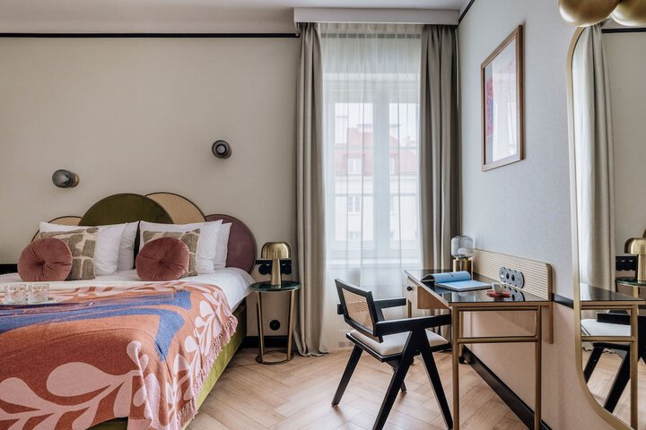 Room 76 of 224