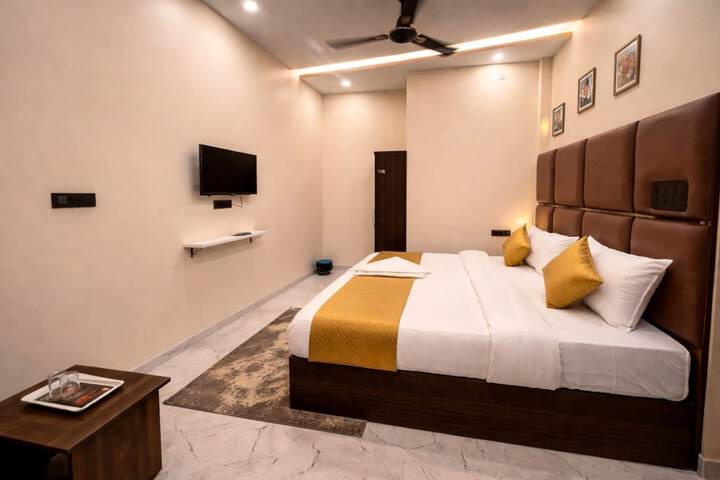Room 3 of 29