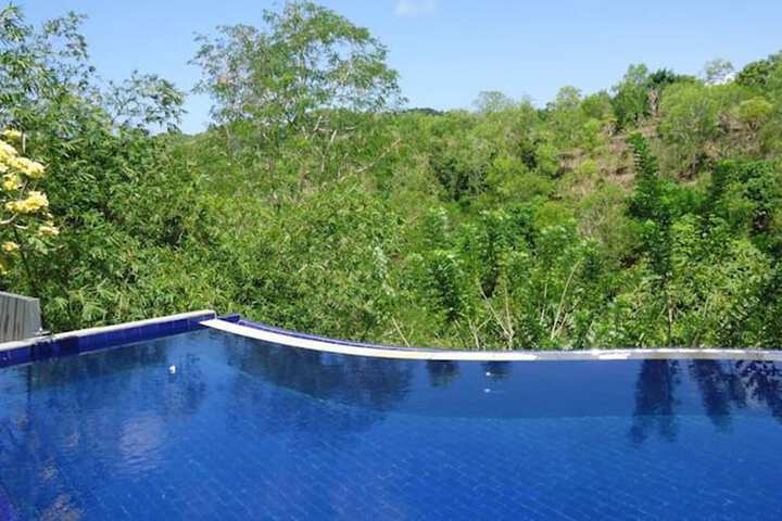 Pool 14 of 26