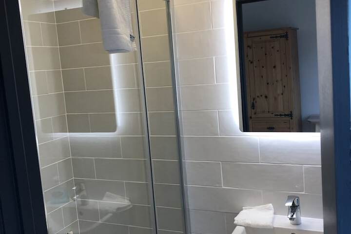 Room 18 of 26