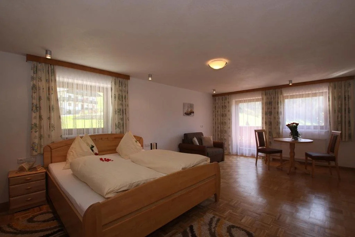 Room 2 of 14
