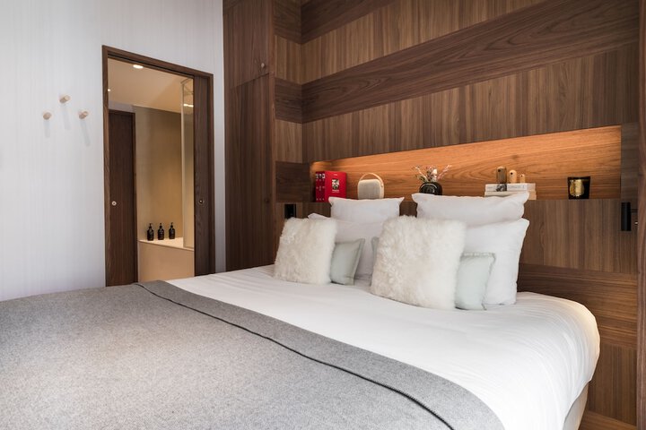 Room 12 of 68