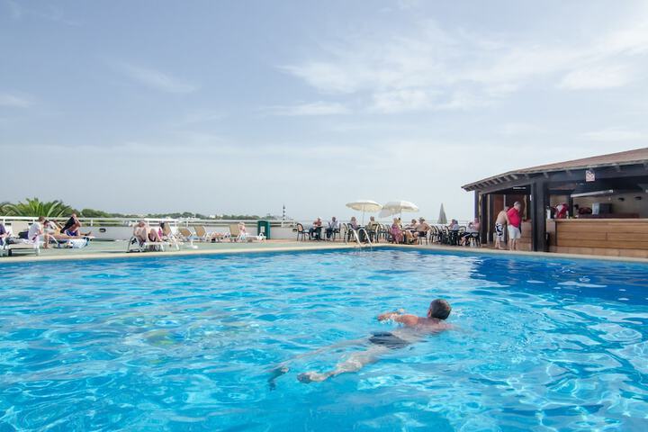 Hotel with Pool