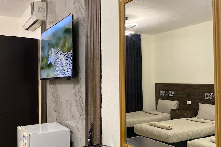Room 29 of 64