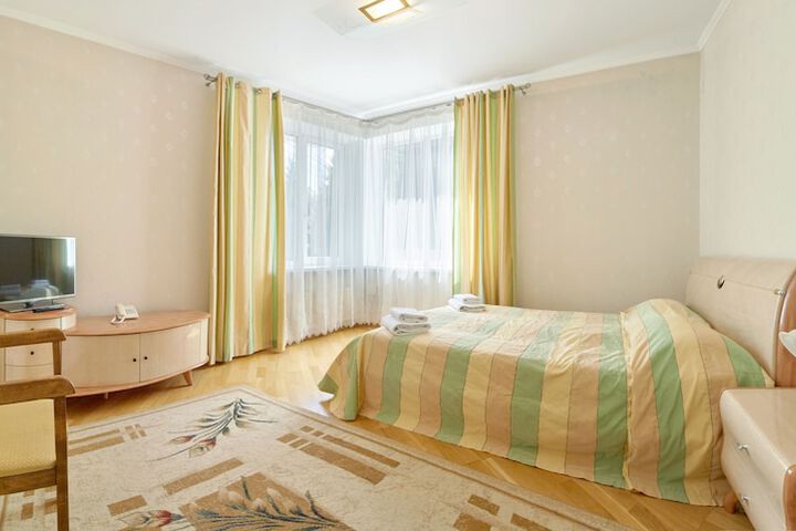 Room 5 of 47