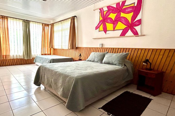 Room 3 of 10