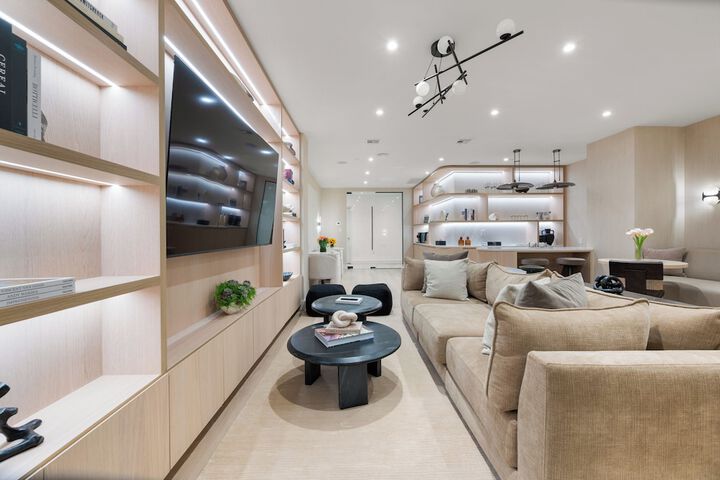 Lounge 599 of 626