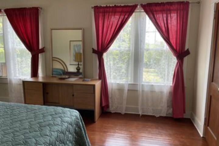 Room 166 of 246