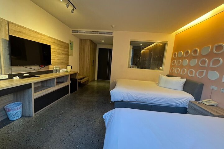 Room 39 of 118