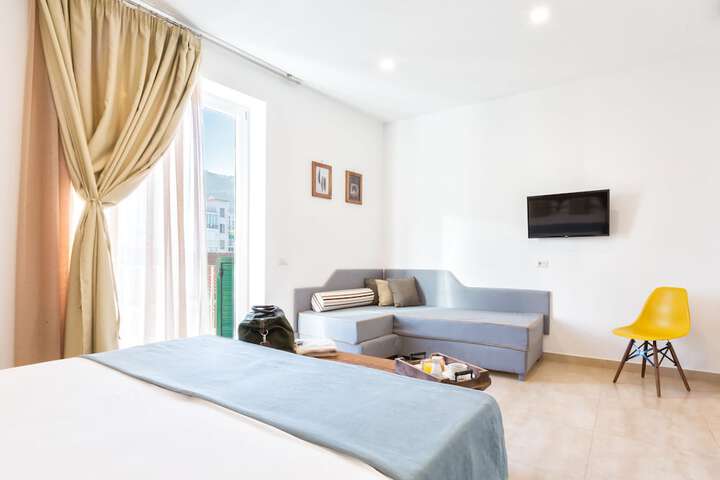 Room 15 of 70