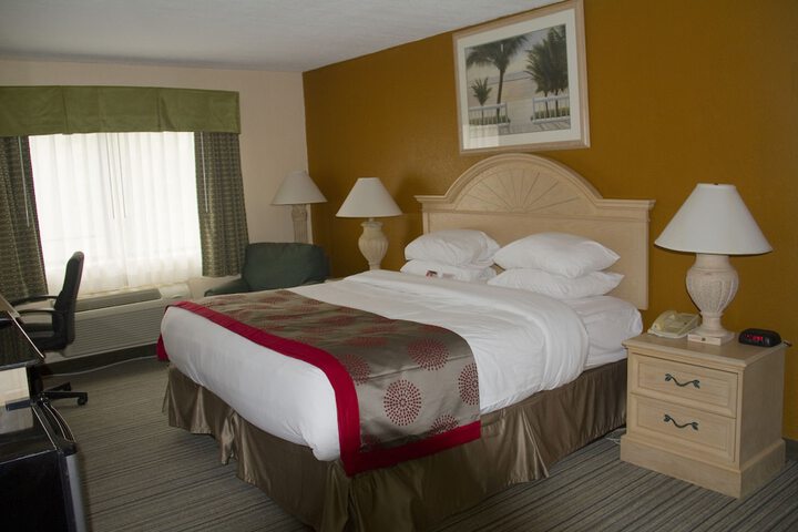 Room 3 of 12