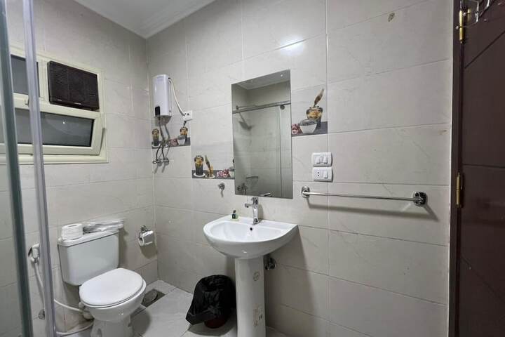 Room 123 of 177