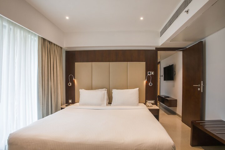 Room 6 of 72