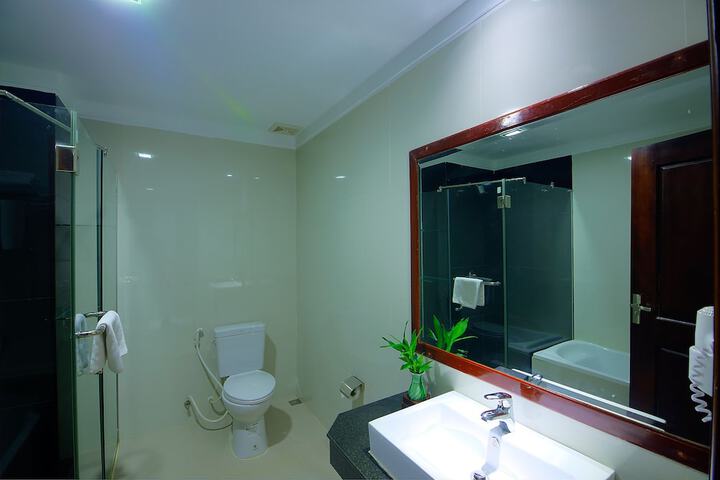 Room 52 of 91