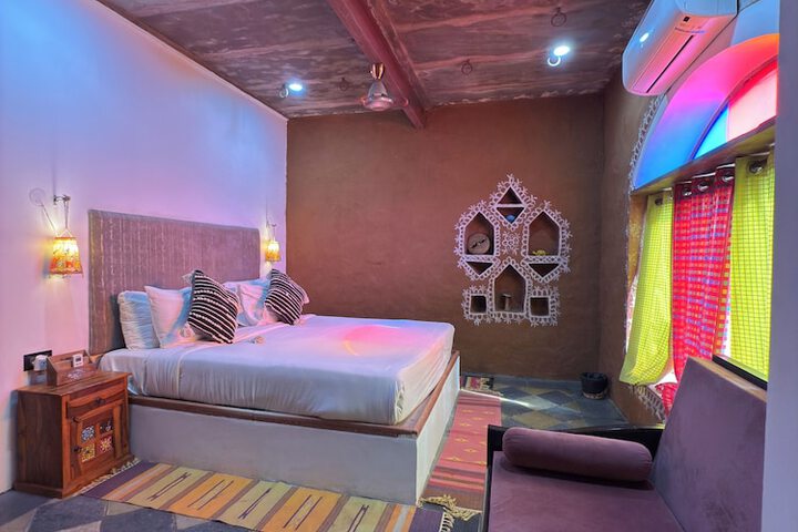 Room 43 of 172
