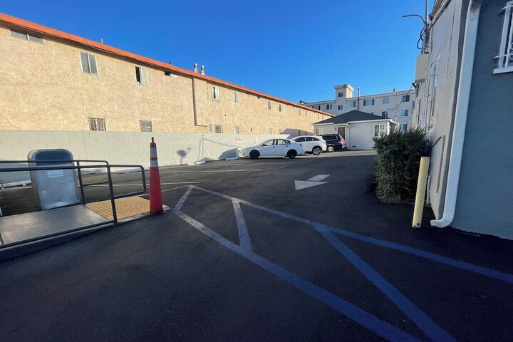 Property Grounds 30 of 39