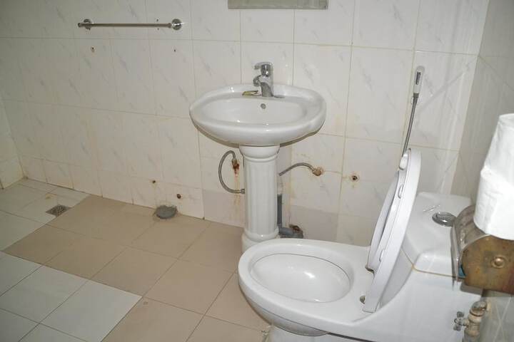 Room 82 of 109