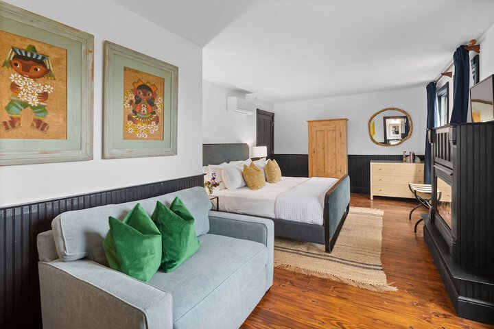 Room 75 of 172