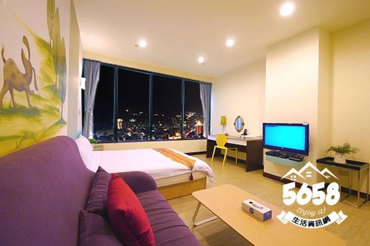 Room 17 of 58