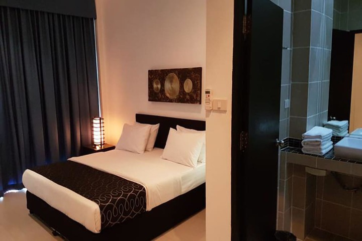 Room 6 of 88