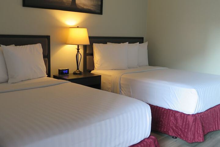 Room 7 of 25