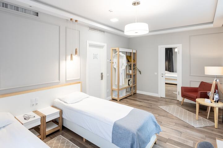 Room 5 of 36