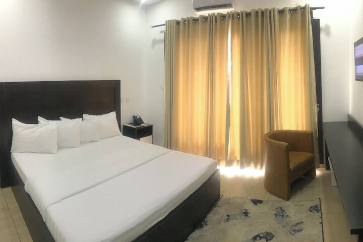 Room 15 of 66