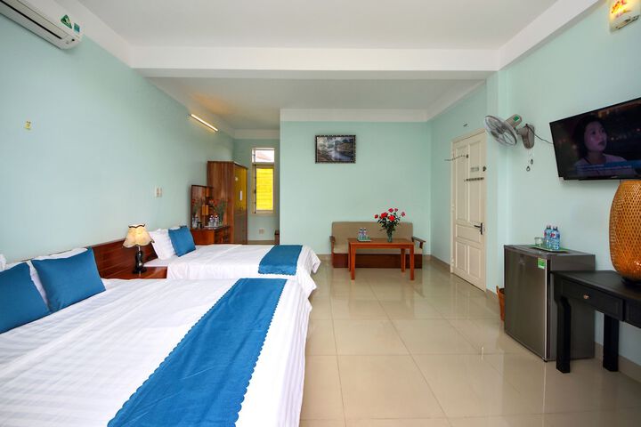 Room 15 of 50