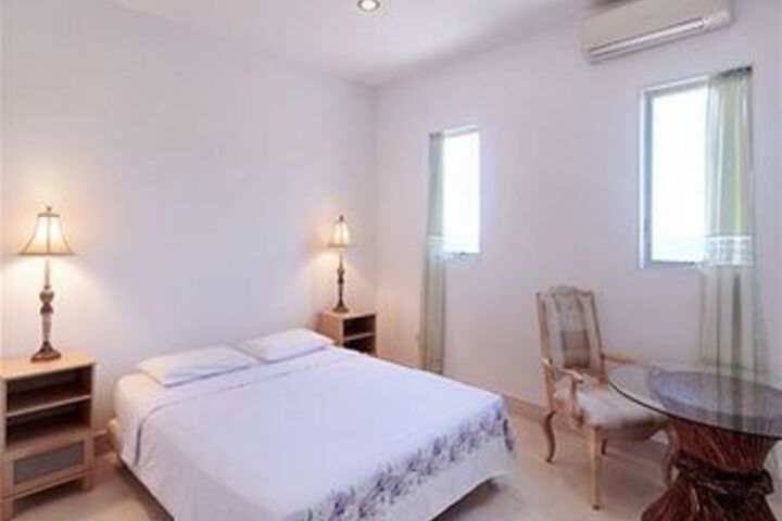 Room 4 of 24